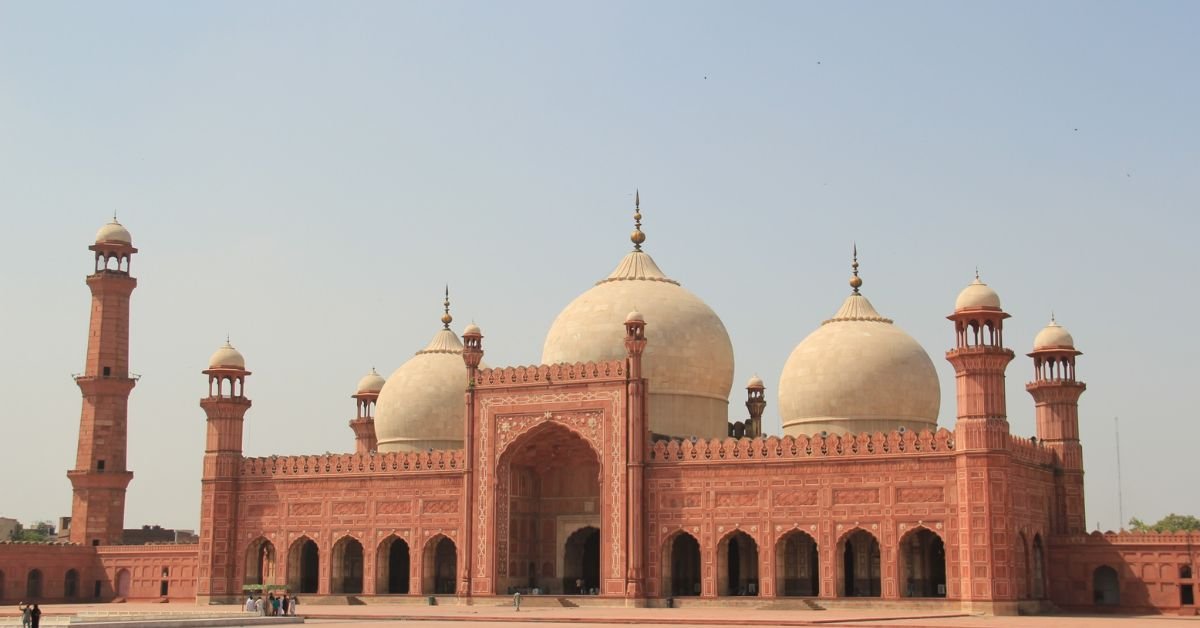 Badshahi Mosque In Lahore